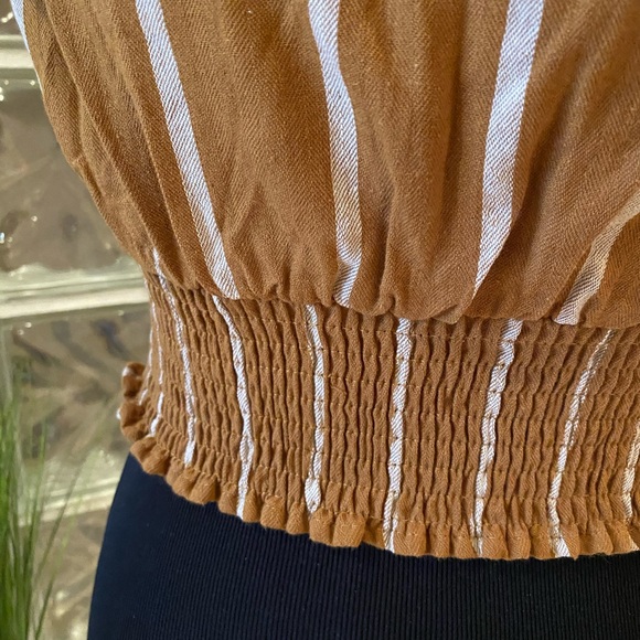 🌸NWT🌸Lulu’s off the shoulder striped crop top - Picture 2 of 7